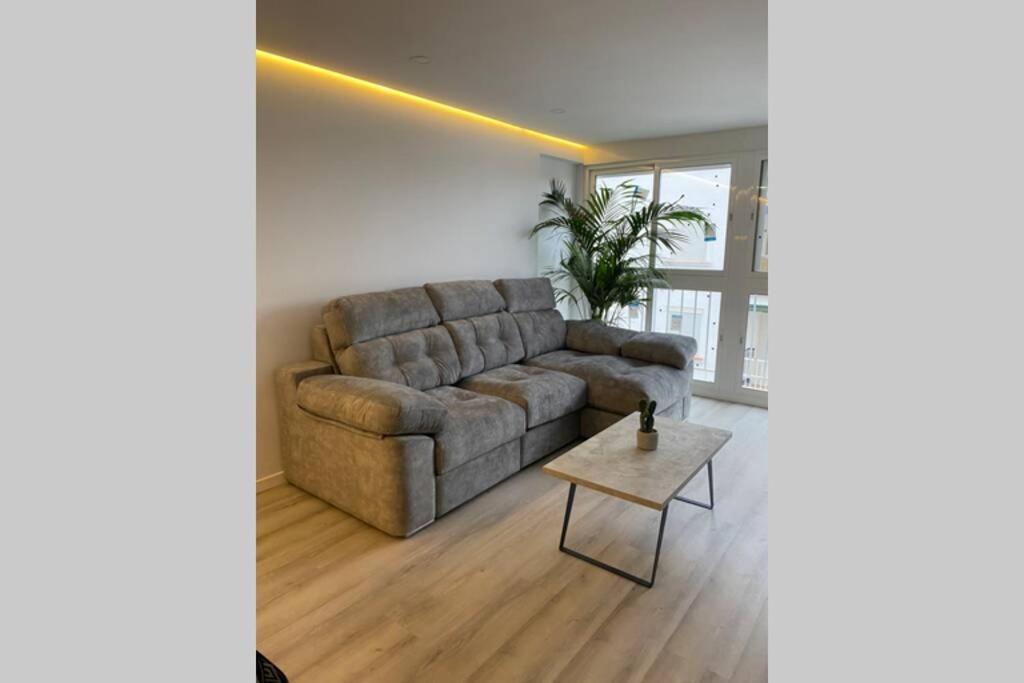 Precioso Apartamento A Estrenar En Centro De Nerja Eksteriør billede