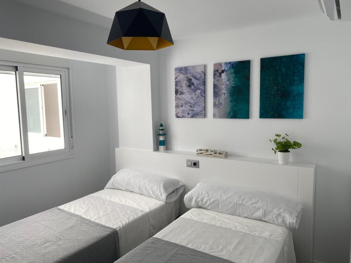 Precioso Apartamento A Estrenar En Centro De Nerja Eksteriør billede