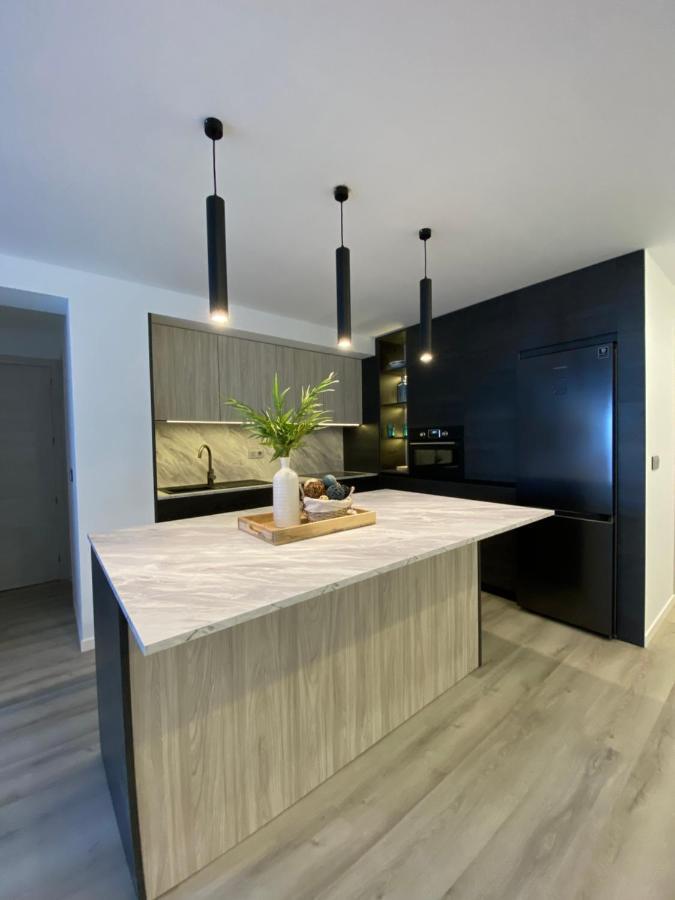 Precioso Apartamento A Estrenar En Centro De Nerja Eksteriør billede
